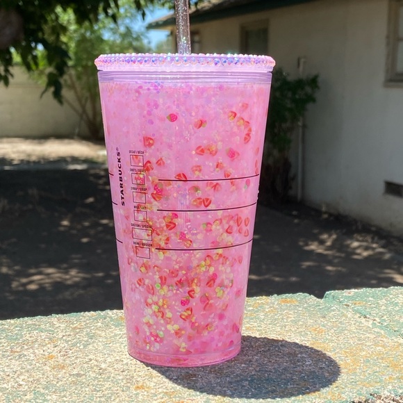 Starbucks snow globe tumbler 💗🍓 - Picture 3 of 3